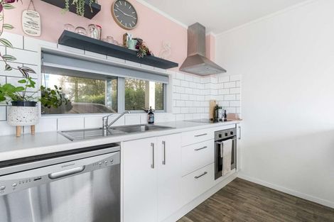 Photo of property in 31 Reynolds Place, Papamoa Beach, Papamoa, 3118