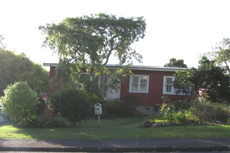 Photo of property in 64 Sylvan Crescent, Te Atatu South, Auckland, 0610