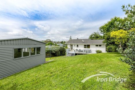 Photo of property in 39 Lynden Avenue, Hillcrest, Auckland, 0627
