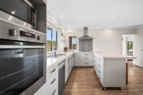 Photo of property in 472 Lees Road, Feilding, 4775