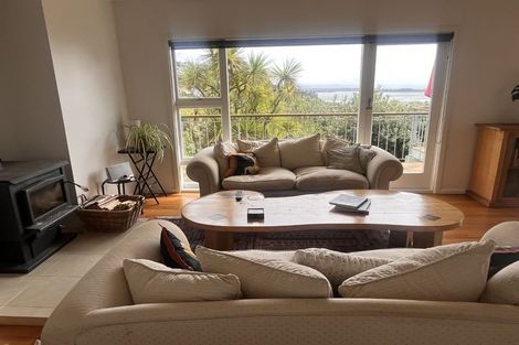 Photo of property in 64 Moncks Spur Road, Redcliffs, Christchurch, 8081