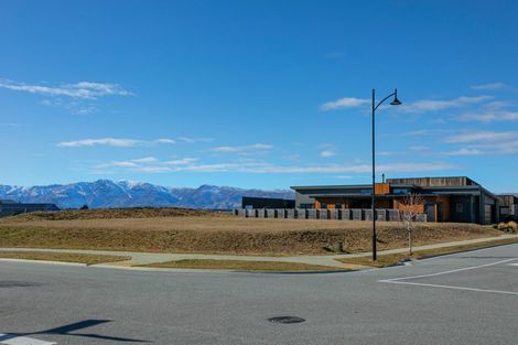 Photo of property in 32 Marjon Drive, Wanaka, 9305