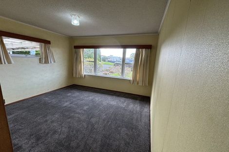Photo of property in 201 Chivalry Road, Glenfield, Auckland, 0629