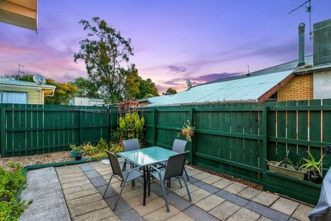 Photo of property in 554 Swanson Road, Ranui, Auckland, 0612