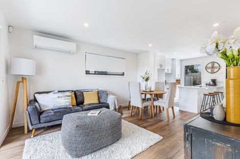 Photo of property in 4/35 Garadice Road, Rothesay Bay, Auckland, 0630