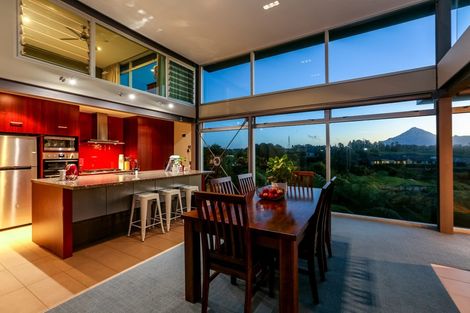 Photo of property in 6b Highfield Place, Highlands Park, New Plymouth, 4312