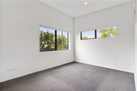 Photo of property in 4e Wattle Road, Sunnyvale, Auckland, 0612