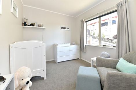 Photo of property in 37 Elliston Crescent, Stanmore Bay, Whangaparaoa, 0932