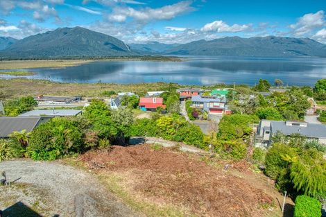 Photo of property in 8 Ivy Terrace, Moana, 7872