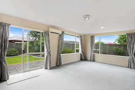 Photo of property in 2/8 Thistledown Place, Woolston, Christchurch, 8062