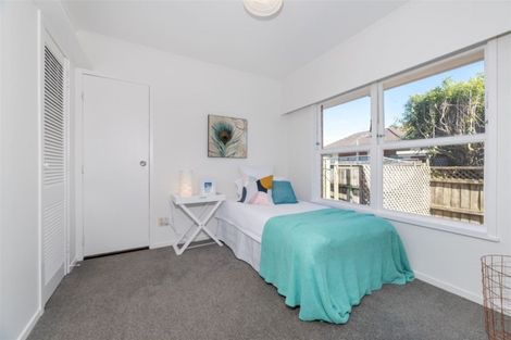 Photo of property in 2/7 Napoleon Avenue, Milford, Auckland, 0620