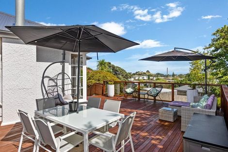 Photo of property in 174 Seaview Road, Westown, New Plymouth, 4310