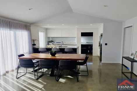 Photo of property in 40 Arohaina Avenue, Karaka, 2124