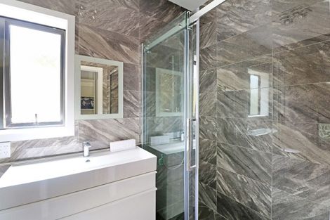 Photo of property in 46 Domett Street, Newlands, Wellington, 6037