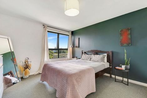 Photo of property in 14 Downes Street, Titahi Bay, Porirua, 5022