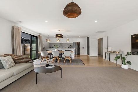 Photo of property in 13 Wheat Street, Jacks Point, Queenstown, 9371