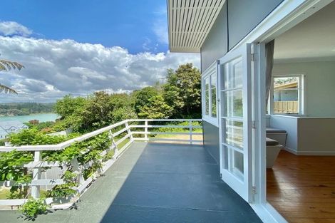 Photo of property in 207 Wade River Road, Wade Heads, Whangaparaoa, 0932