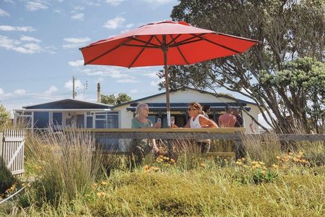 Photo of property in 515 Pukehina Parade, Pukehina, Te Puke, 3189