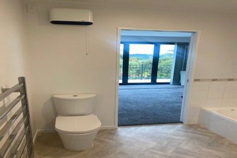 Photo of property in 67a Birkdale Road, Birkdale, Auckland, 0626