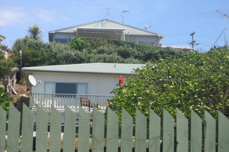 Photo of property in 10 Beach Parade, Oneroa, Waiheke Island, 1081