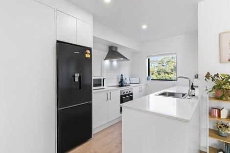 Photo of property in 6/7 South Pacific Place, Henderson, Auckland, 0612