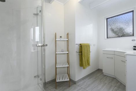 Photo of property in 175 Waitaha Road, Welcome Bay, Tauranga, 3112