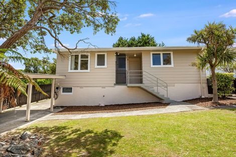 Photo of property in 15 Kalingo Street, Waitangirua, Porirua, 5024