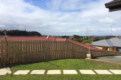 Photo of property in 225 Triangle Road, Massey, Auckland, 0614