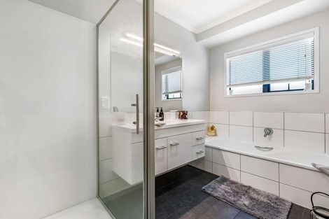 Photo of property in 21 Omega Place, Coastlands, Whakatane, 3120