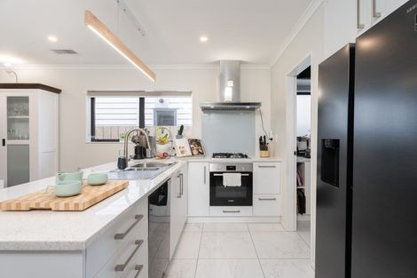 Photo of property in 61 Melksham Drive, Churton Park, Wellington, 6037