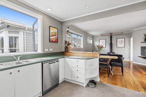 Photo of property in 36 Kaihuia Street, Northland, Wellington, 6012