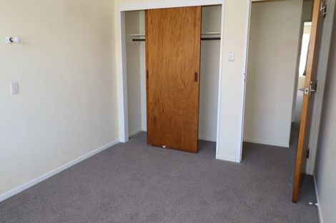 Photo of property in 2/171 Queens Drive, Lyall Bay, Wellington, 6022