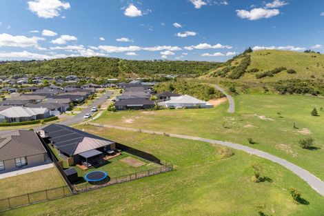 Photo of property in 85 Awataha Crescent, Pyes Pa, Tauranga, 3110