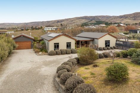 Photo of property in 57 Hall Road, Bannockburn, Cromwell, 9384