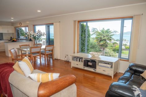 Photo of property in 4 Torsby Road, Coopers Beach, 0420