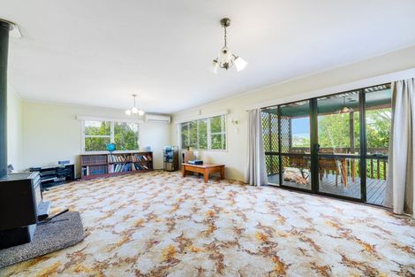 Photo of property in 9 Kaikoura Street, Henderson, Auckland, 0612