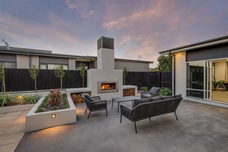 Photo of property in 28 James Hight Drive, Halswell, Christchurch, 8025