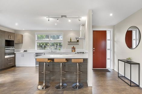 Photo of property in 19 Robertson Street, Raglan, 3225