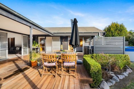 Photo of property in 11 Holyrood Street, Taradale, Napier, 4112