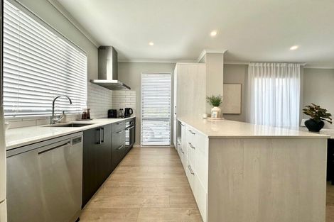 Photo of property in 2 Ko Iti Lane, Hobsonville, Auckland, 0616