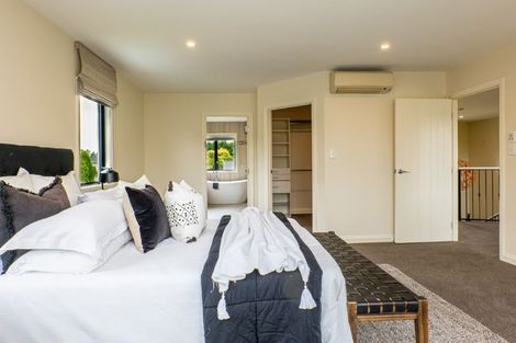 Photo of property in 321 Gardiners Road, Harewood, Christchurch, 8051