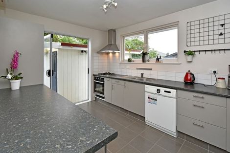 Photo of property in 2/75 Buckleys Road, Linwood, Christchurch, 8062