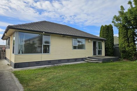 Photo of property in 4 Oakland Street, Northcote, Christchurch, 8052