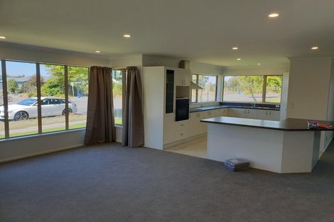 Photo of property in 2 Tanu Place, Parklands, Christchurch, 8083