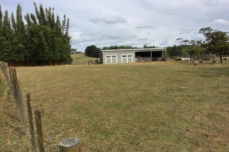 Photo of property in 10 Old Pine Valley Road, Dairy Flat, Silverdale, 0992