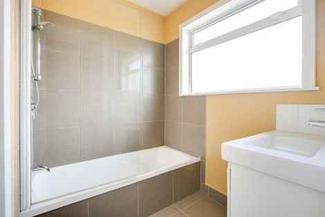 Photo of property in 27 Rutherford Road, Marewa, Napier, 4110