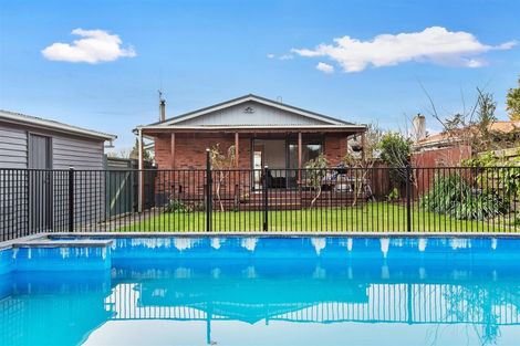 Photo of property in 11 Beech Crescent, Hillcrest, Hamilton, 3216