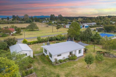 Photo of property in 20 Murchison Street, Tikokino, Waipawa, 4273