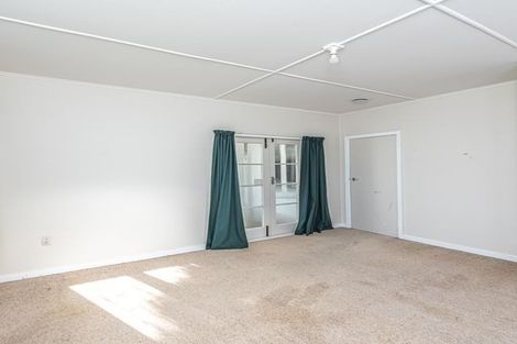 Photo of property in 11 Station Road, Marton, 4710