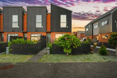 Photo of property in 33 Waka Moana Drive, Hobsonville, Auckland, 0616